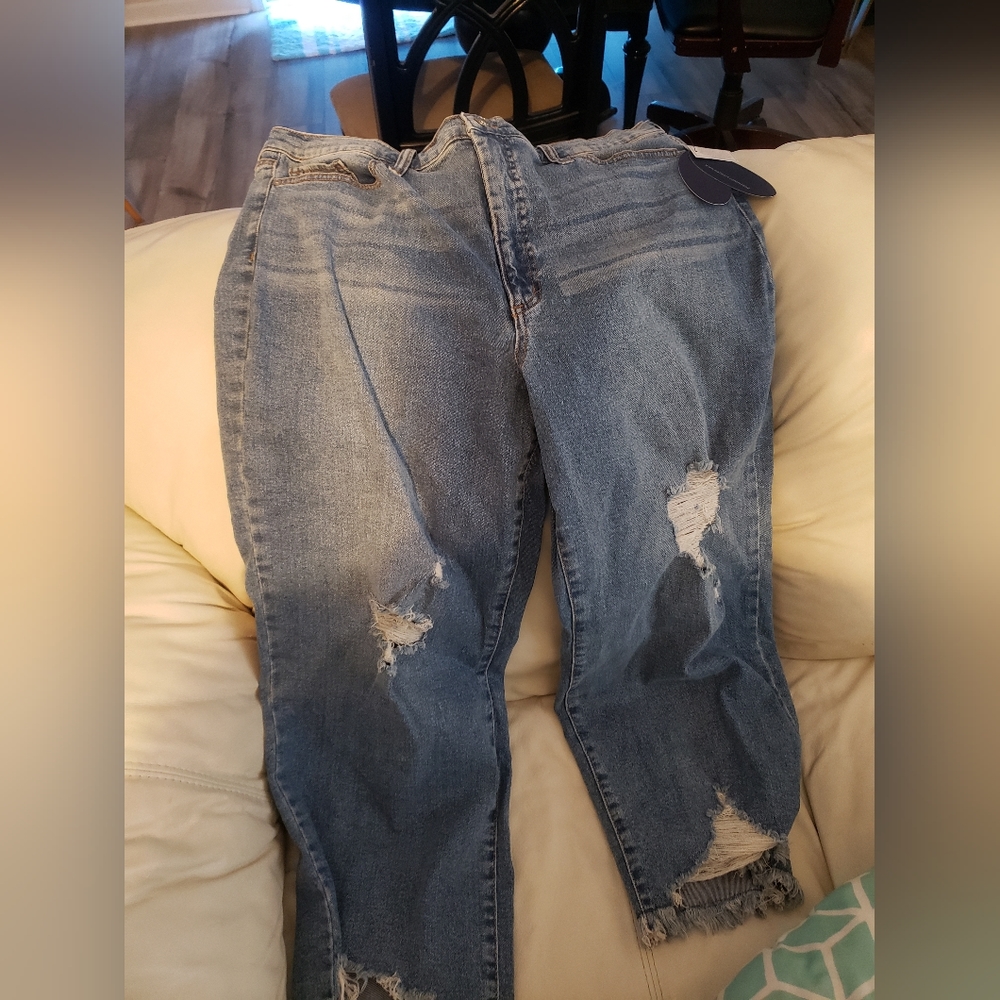 Brand new, cute jeans!